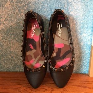 Sketchers FLATS👌🏽😀‼️🎉