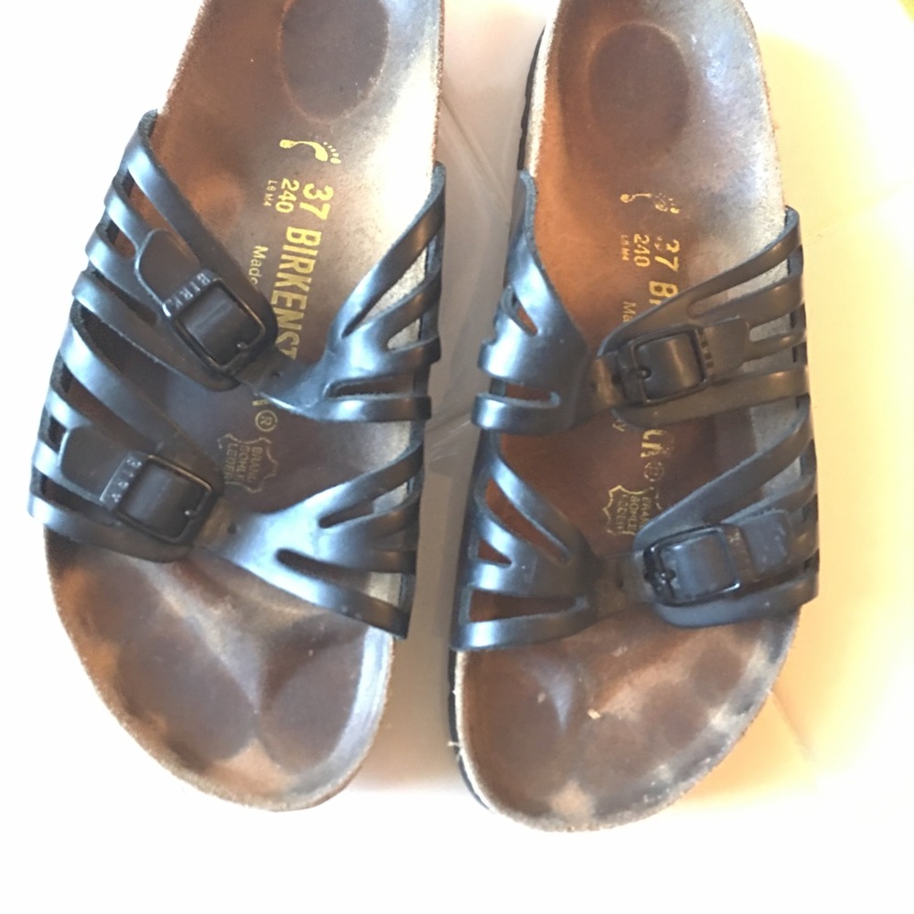 Sandal