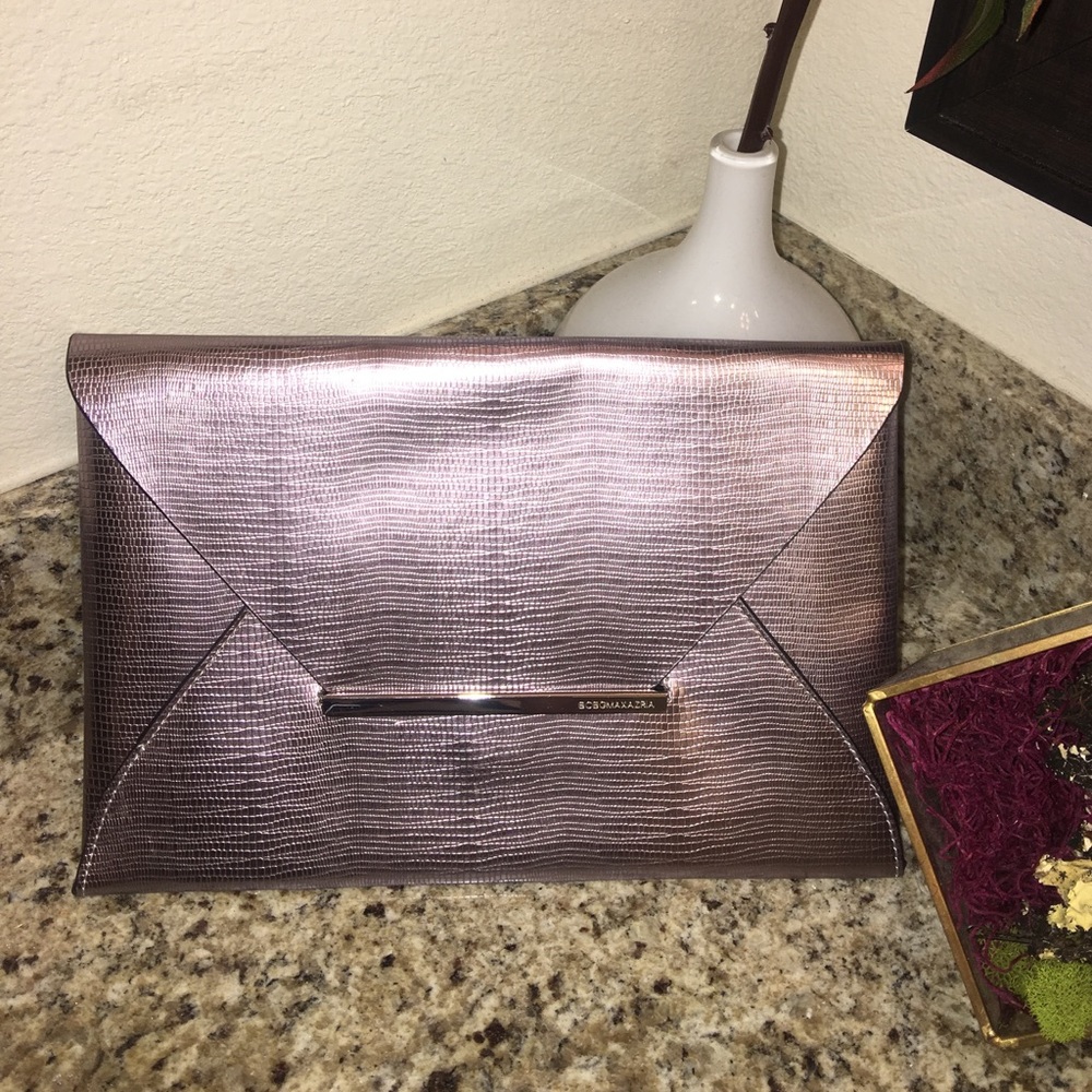 BCBGMAXAZRIA CLUTCH