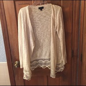 Cream cardigan with lace detail