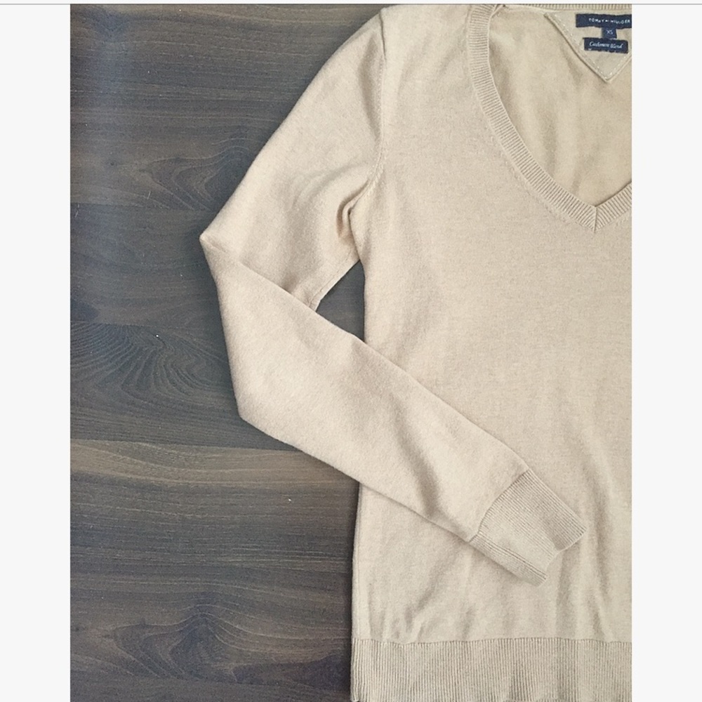 Tommy Hilfiger Cashmere Blend V-Neck Sweater XS