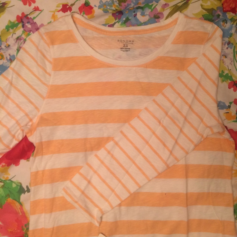 🌦️Come Clean Closet Sale🌦️
 NWT Sonoma striped top