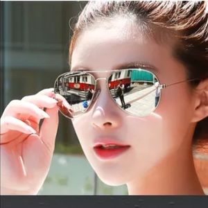 Stylish Aviator Sunnies Stylish Aviator Sunnies