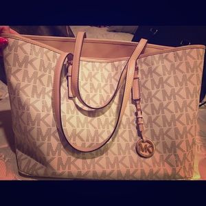 Michael Kors Jetset Laptop Bag