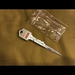 Supreme box logo key knife
