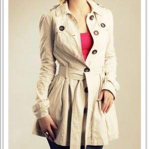 NWOT Skirted bottom trench coat