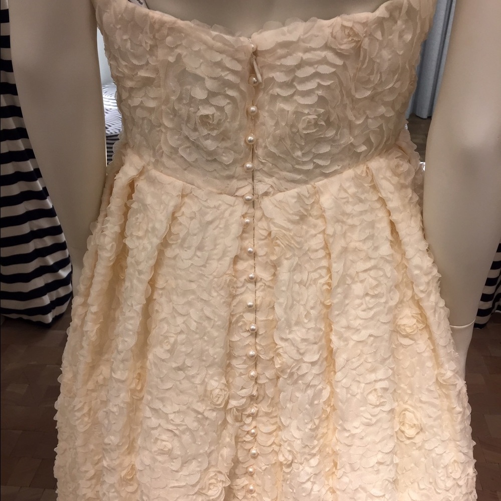 👰🏻Ivory High-Low 'Hayden' Wedding Dress👰🏻 - Picture 4 of 4