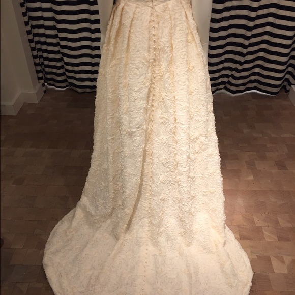 👰🏻Ivory High-Low 'Hayden' Wedding Dress👰🏻 - Picture 2 of 4