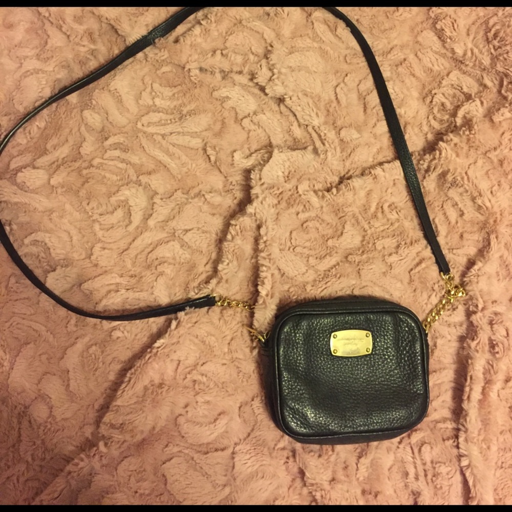 MICHAEL KORS PURSE!!
