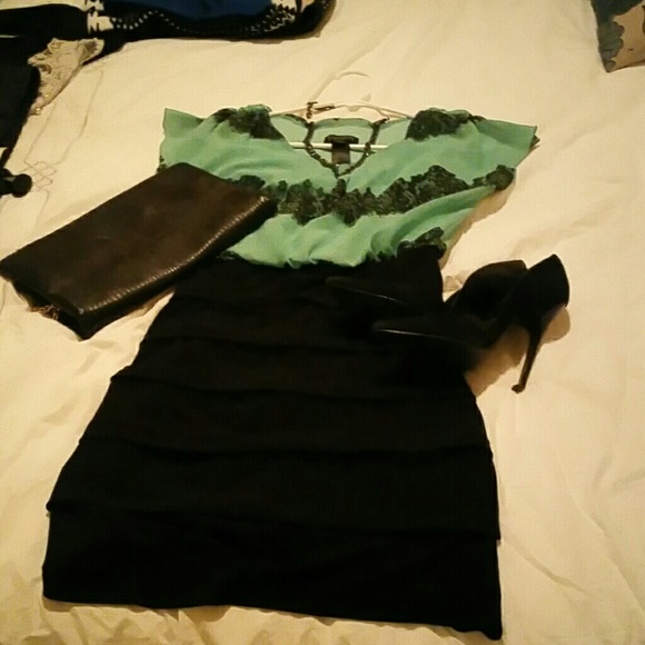 Dress - Picture 1 of 2