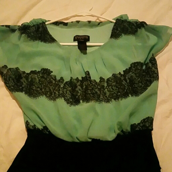 Dress - Picture 2 of 2