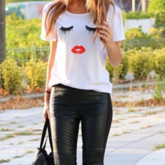 Boutique Tops - Eyelash Lip Print Tee. Price firm.