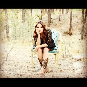 Meet your Posher, Amber