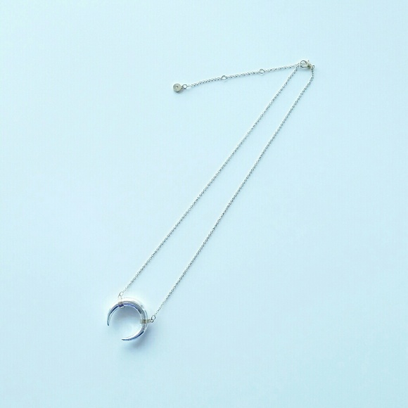 Horn / Crescent Pendant Necklace - Picture 3 of 7