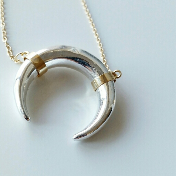 Horn / Crescent Pendant Necklace - Picture 6 of 7