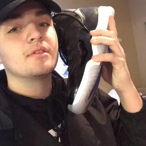 Meet your Posher, Roman