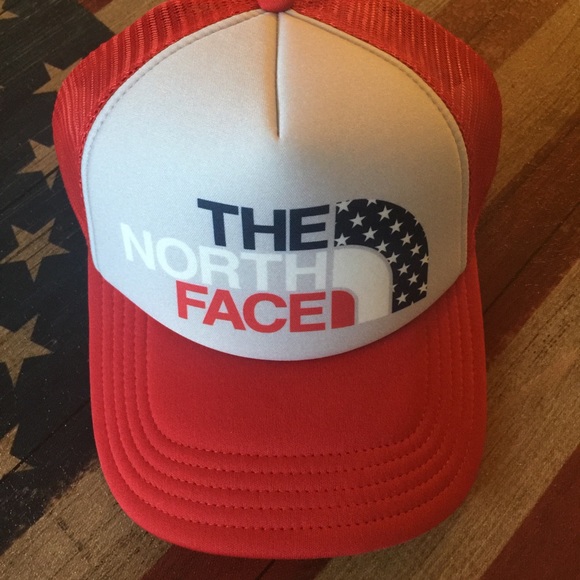 The North Face Other - NWT northface trucker hat