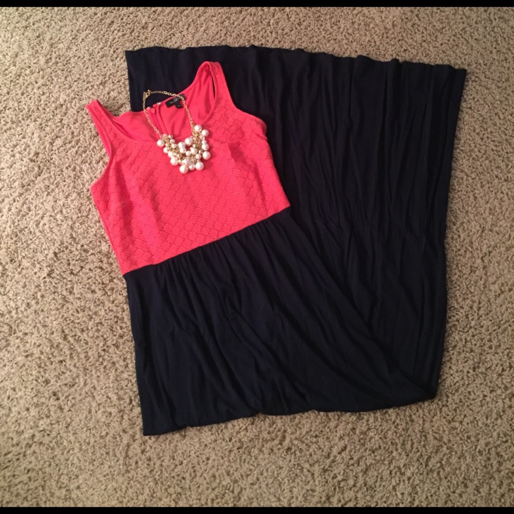 The Limited Maxi dress!!