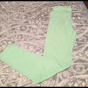 NWT LuLaRoe OS leggings (green)
