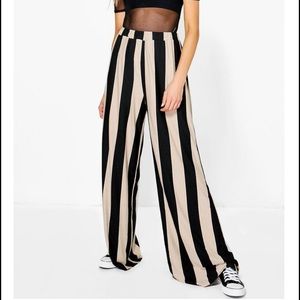 Wide leg Trouser