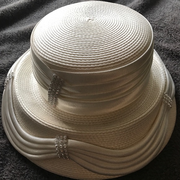 Other - Women's Cream Hat