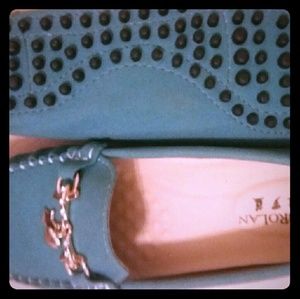 Blue loafers with deigjn