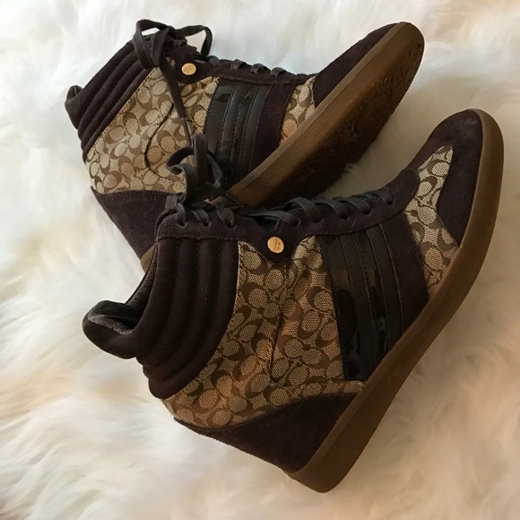 Coach Shoes - 💥💥Love their COACH  cuties 👟💥💥