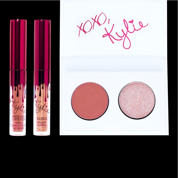 Kylie Cosmetics Other - Kylie Valentines Kiss Me mini kit