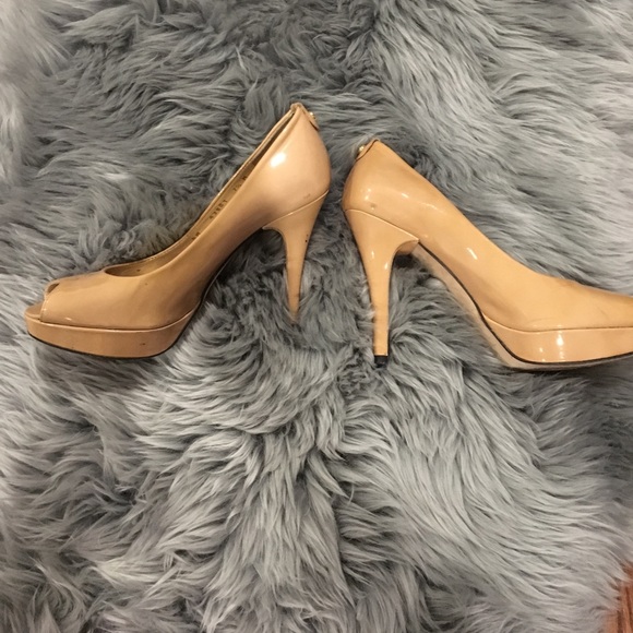 Stuart Weitzman nude open toe platform pump - Picture 2 of 3
