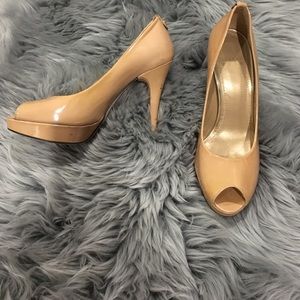 Stuart Weitzman nude open toe platform pump