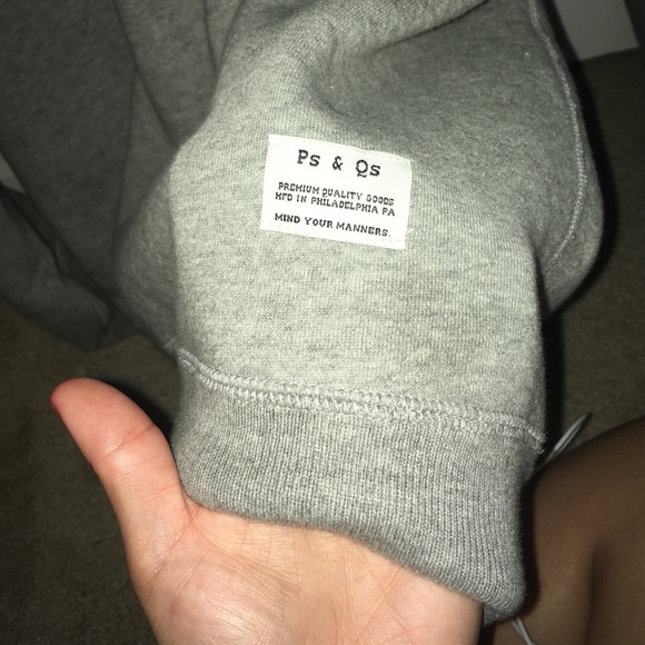 PS&QS sweatshirt - Picture 2 of 3