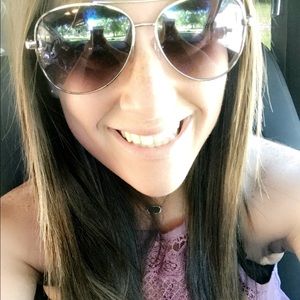 Meet your Posher, Jade