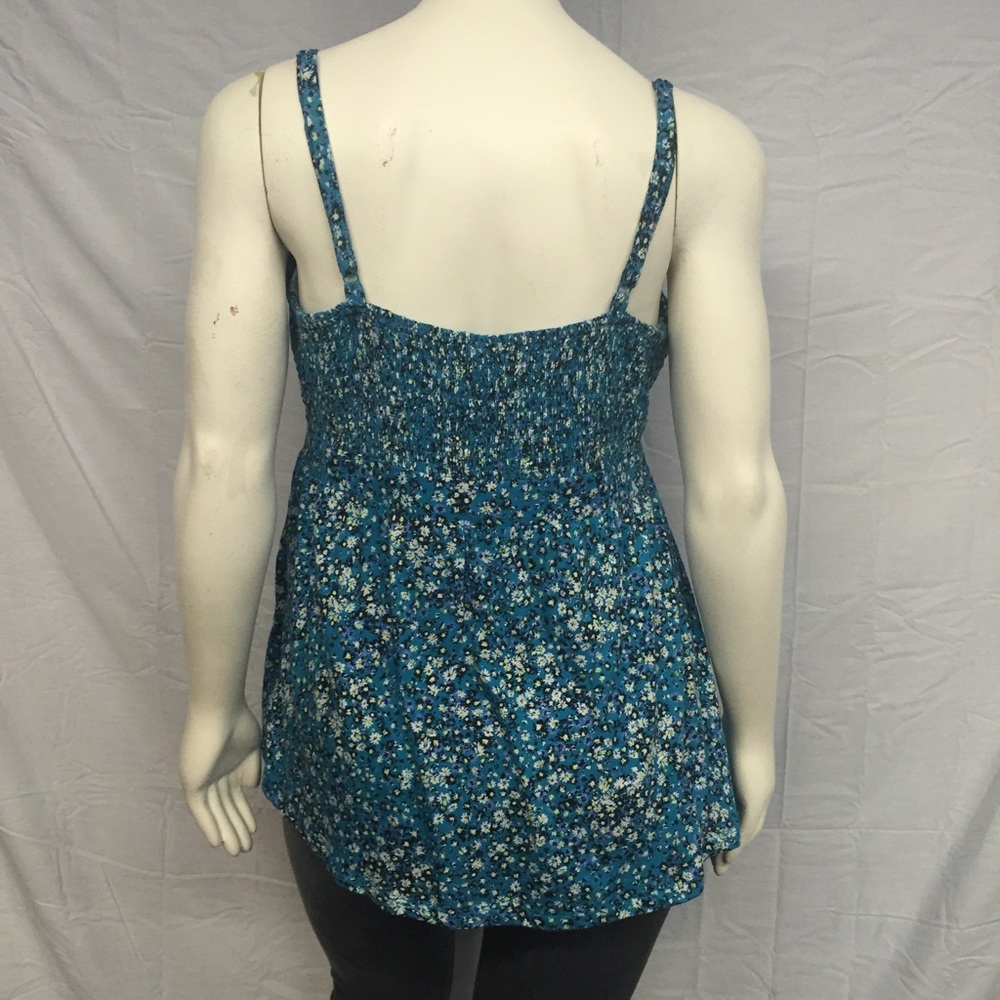 {0X} Torrid Floral Ruffle Top - Picture 2 of 3