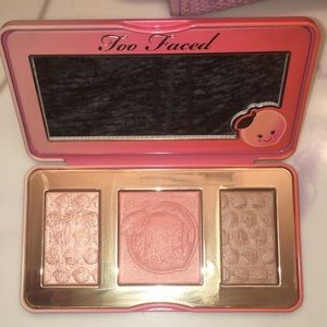TOO FACED PEACH PALETTE