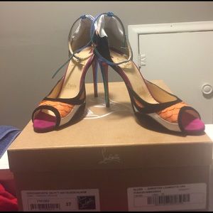 Women's Christian Louboutin heels size 7(37)