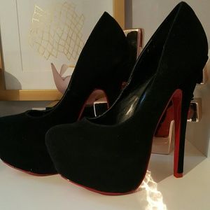 Woman of the nite heels. Barely worn. Dearly loved
