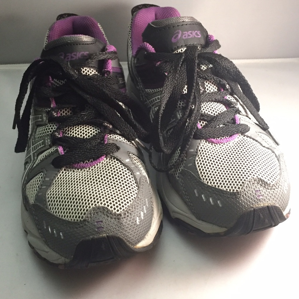 Asics Gel Venture running Sneakers -size 8