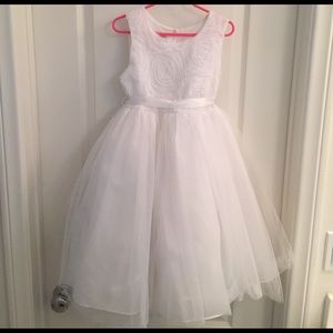 Childrens Place Adorable White Dress Sz 6x/7 😍