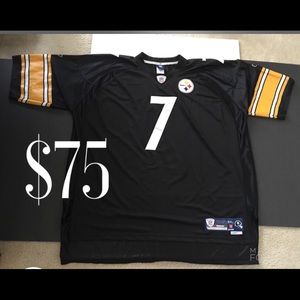 STITCHED Black and yellow 7 steelers jersey