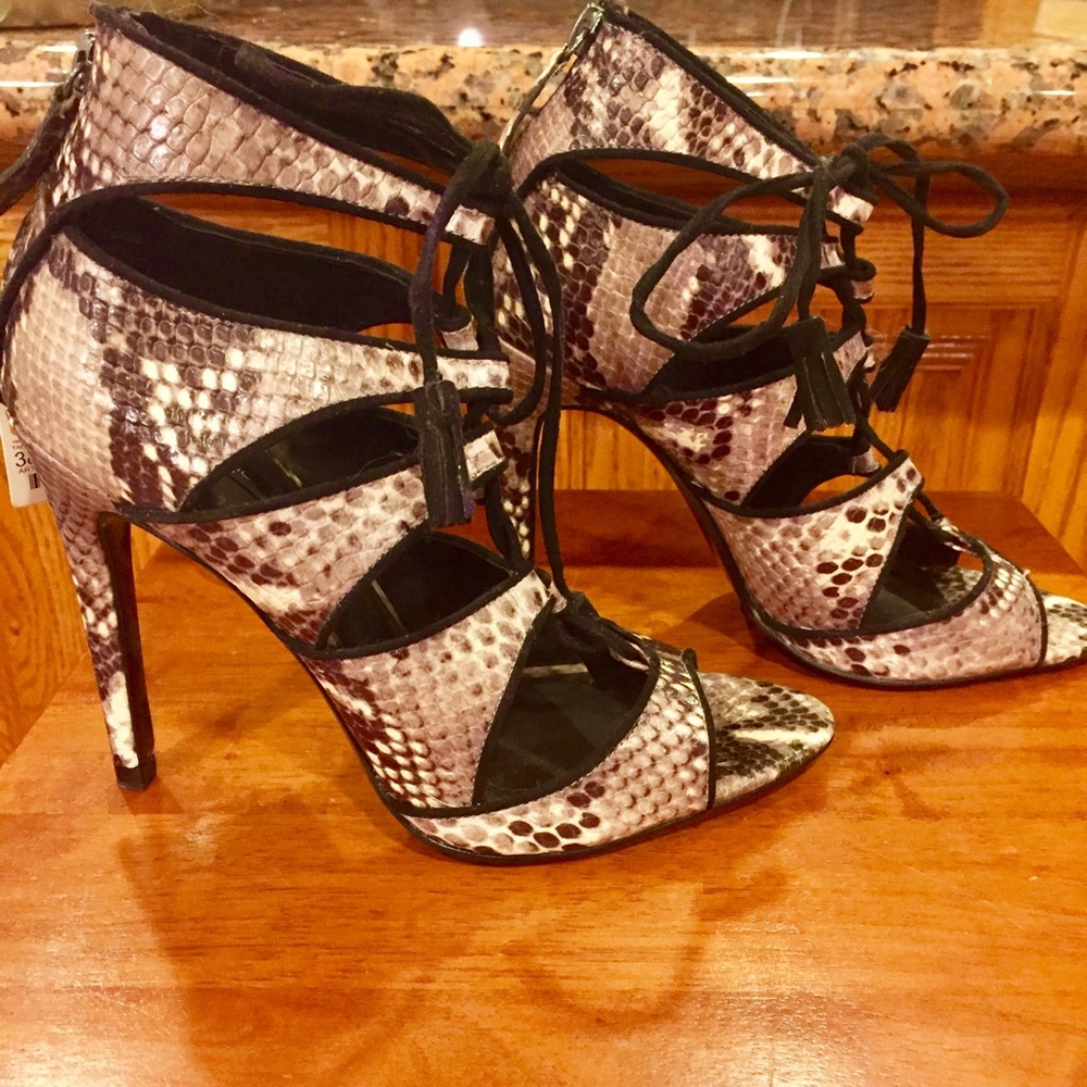 Zara- Python Heels 💥👠💥