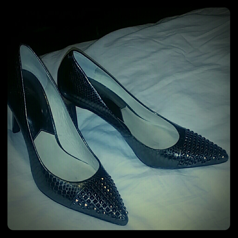 Michael Kors  9.5 M Metallic  Platinum Stilettos