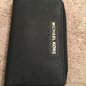 Michael kors wallet and purse
