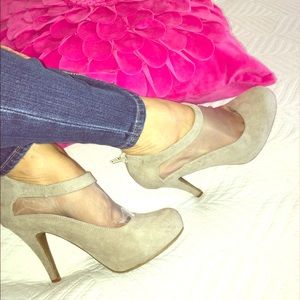 Cutest shoes ever!  Pink & Pepper suede pumps