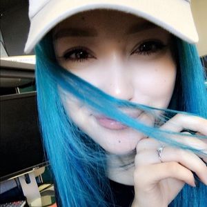 Meet your Posher, Leslie