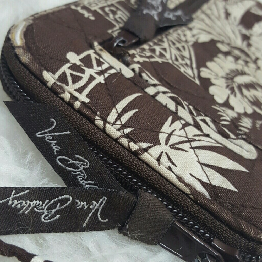 Vera Bradley Zipper Wallet Wristlet - Picture 3 of 9