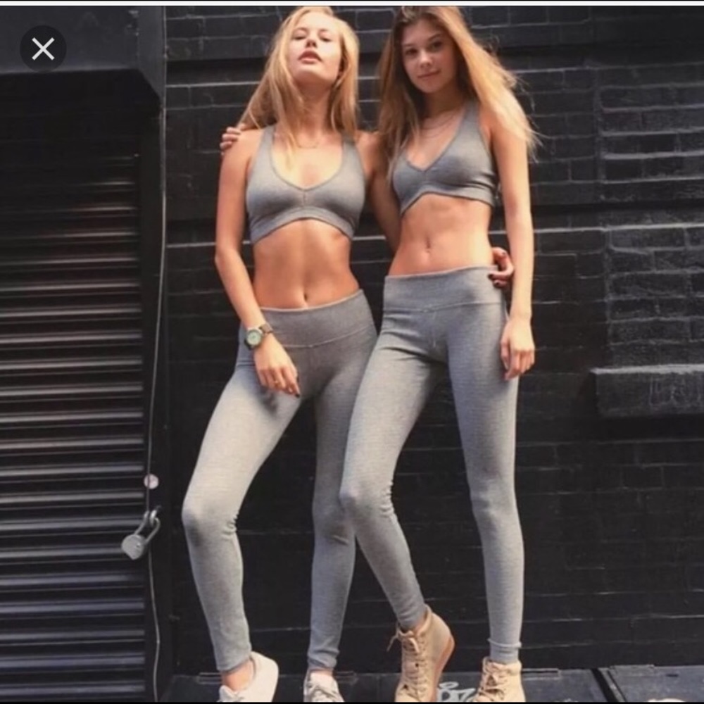 ✨BRANDY MELVILLE GREY LEGGINGS✨