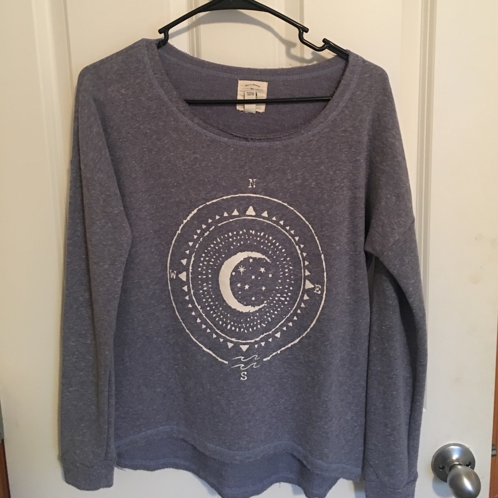 Sweatshirt