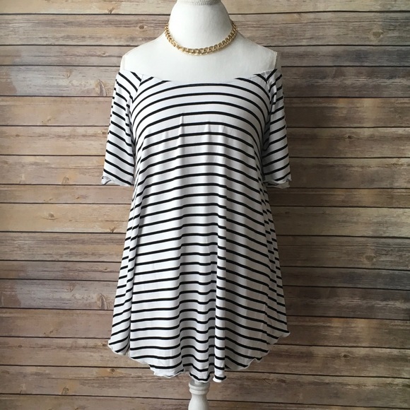 PIKO 1988 Tops - PIKO 1988 Off The Shoulder Swing Tee