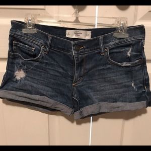 Denim Shorts - destroyed midi short