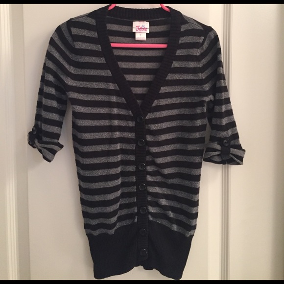 Justice Black/Gray Metallic Stripe Size 7 - Picture 1 of 4